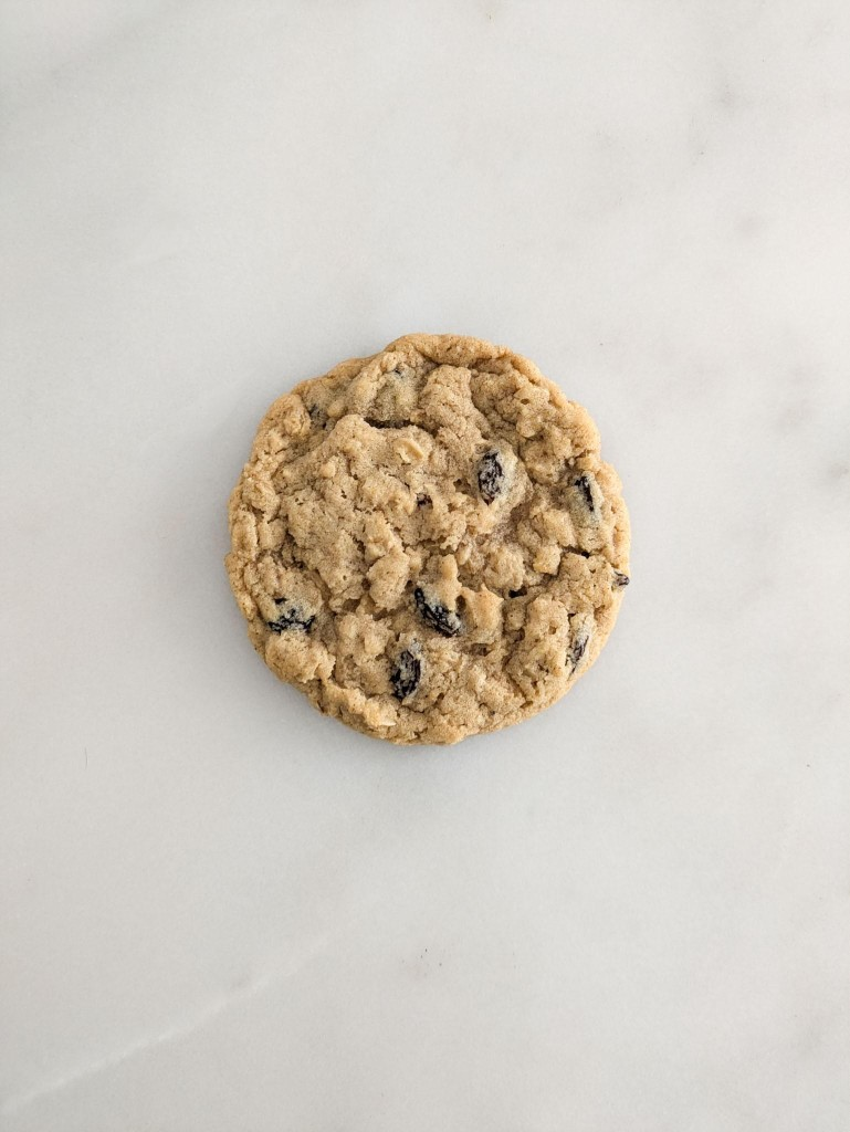 Oatmeal raisin cookie